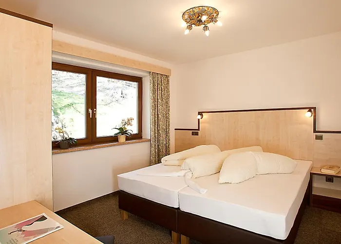 阿尔平公寓酒店 *